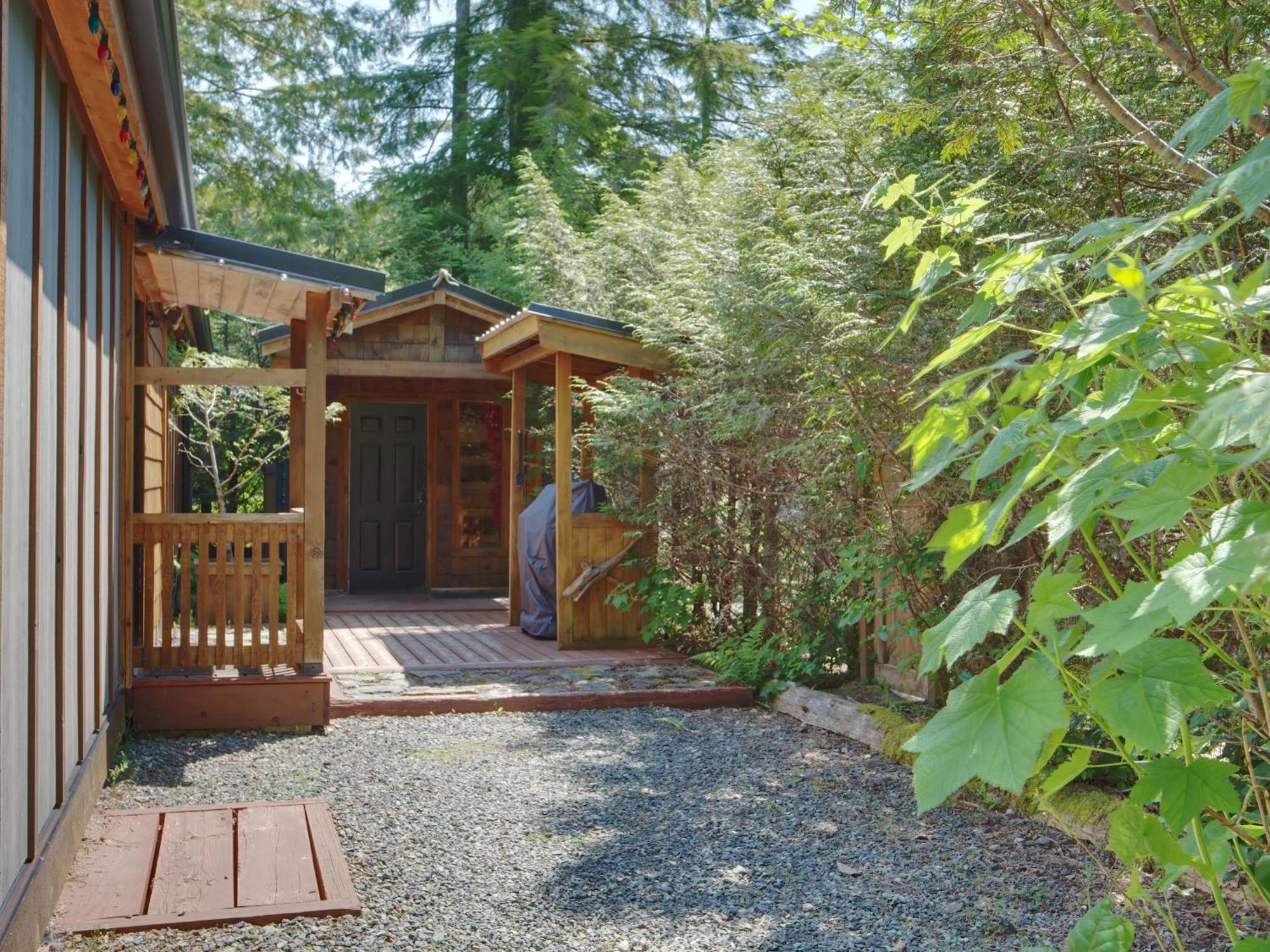 Handsome Dan'S Vacation Cottage Rentals Port Renfrew Buitenkant foto