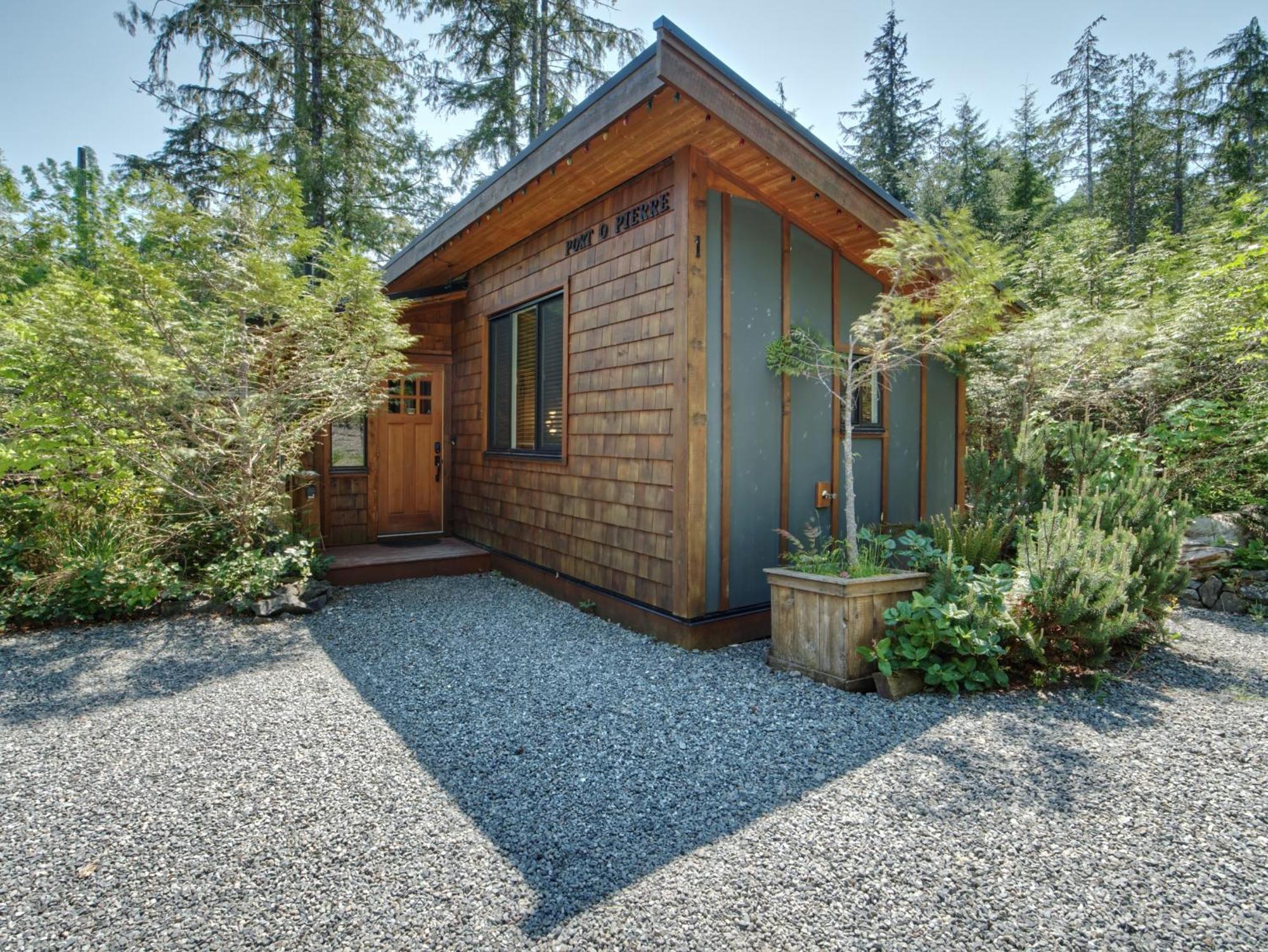 Handsome Dan'S Vacation Cottage Rentals Port Renfrew Buitenkant foto