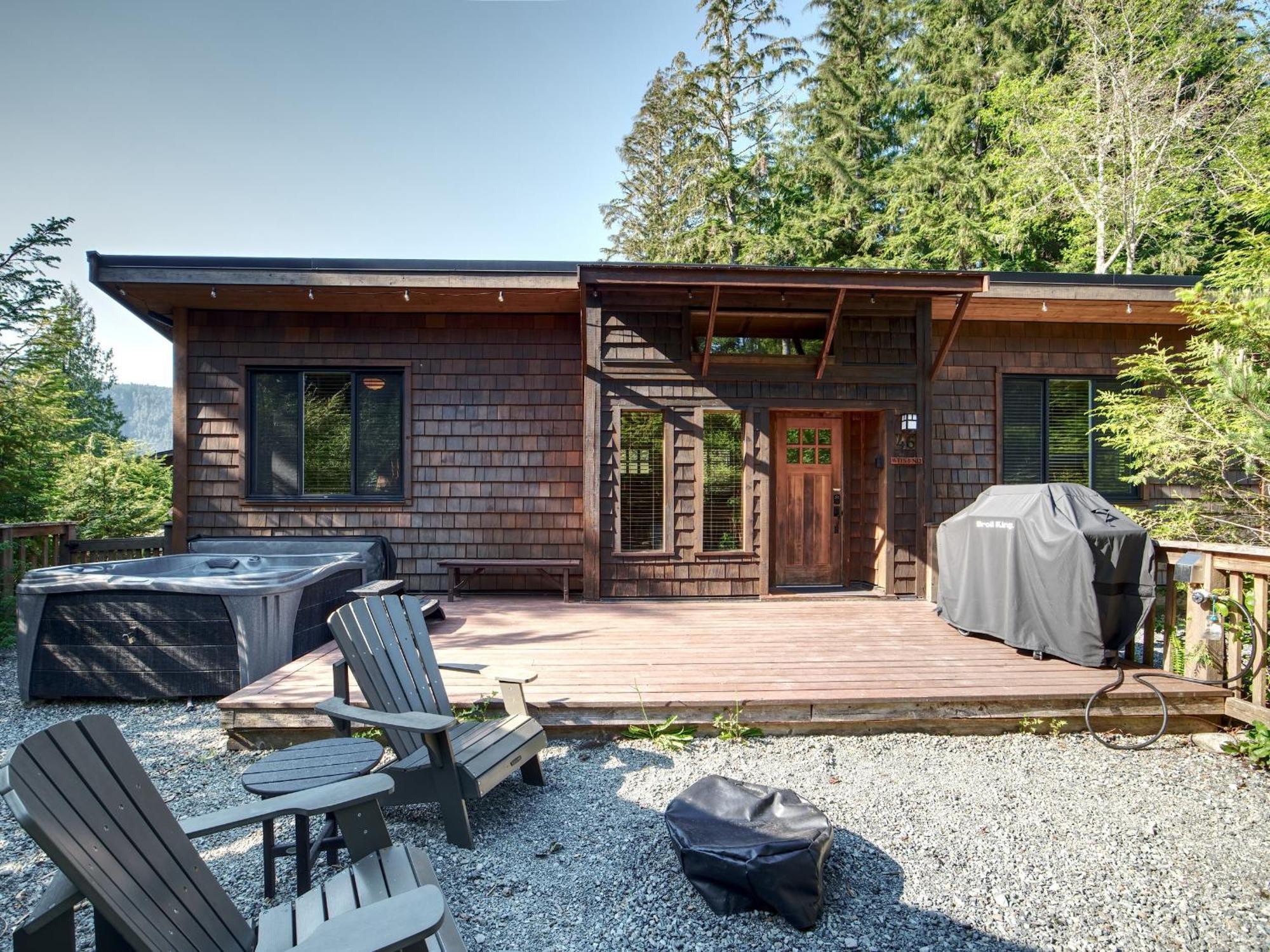 Handsome Dan'S Vacation Cottage Rentals Port Renfrew Buitenkant foto