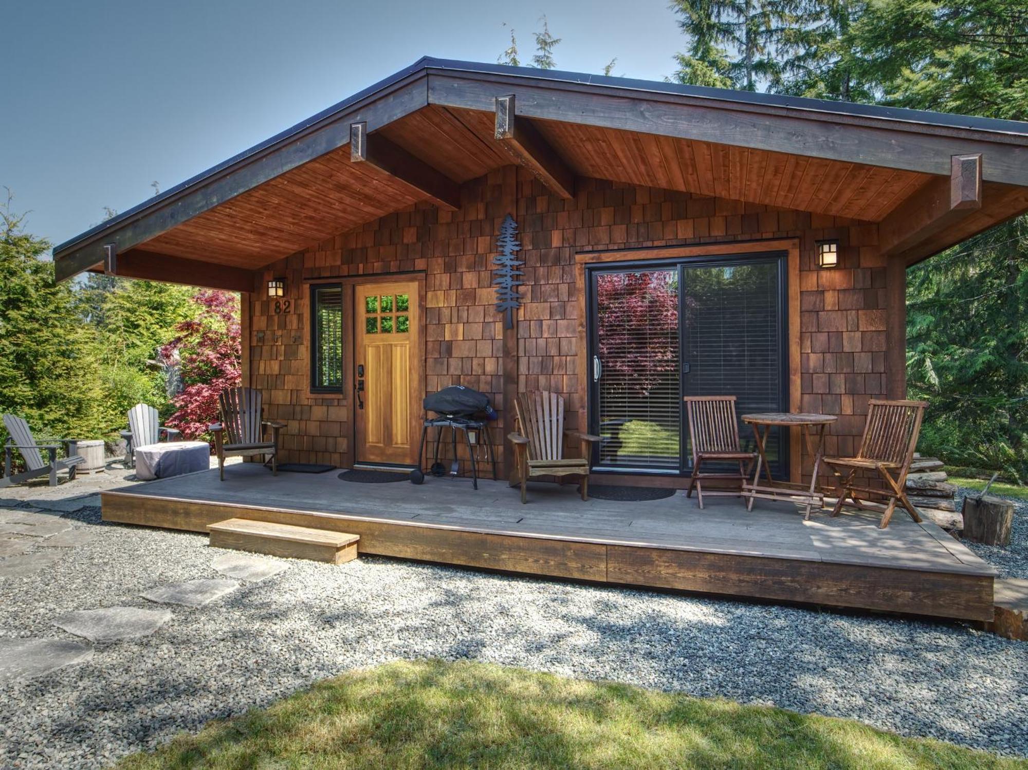 Handsome Dan'S Vacation Cottage Rentals Port Renfrew Buitenkant foto